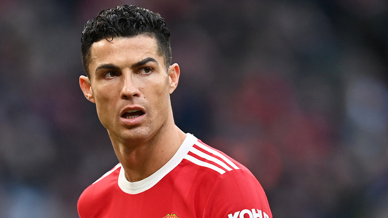 Cristiano Ronaldo đang là cầu thủ ghi bàn nhiều nhất lịch sử