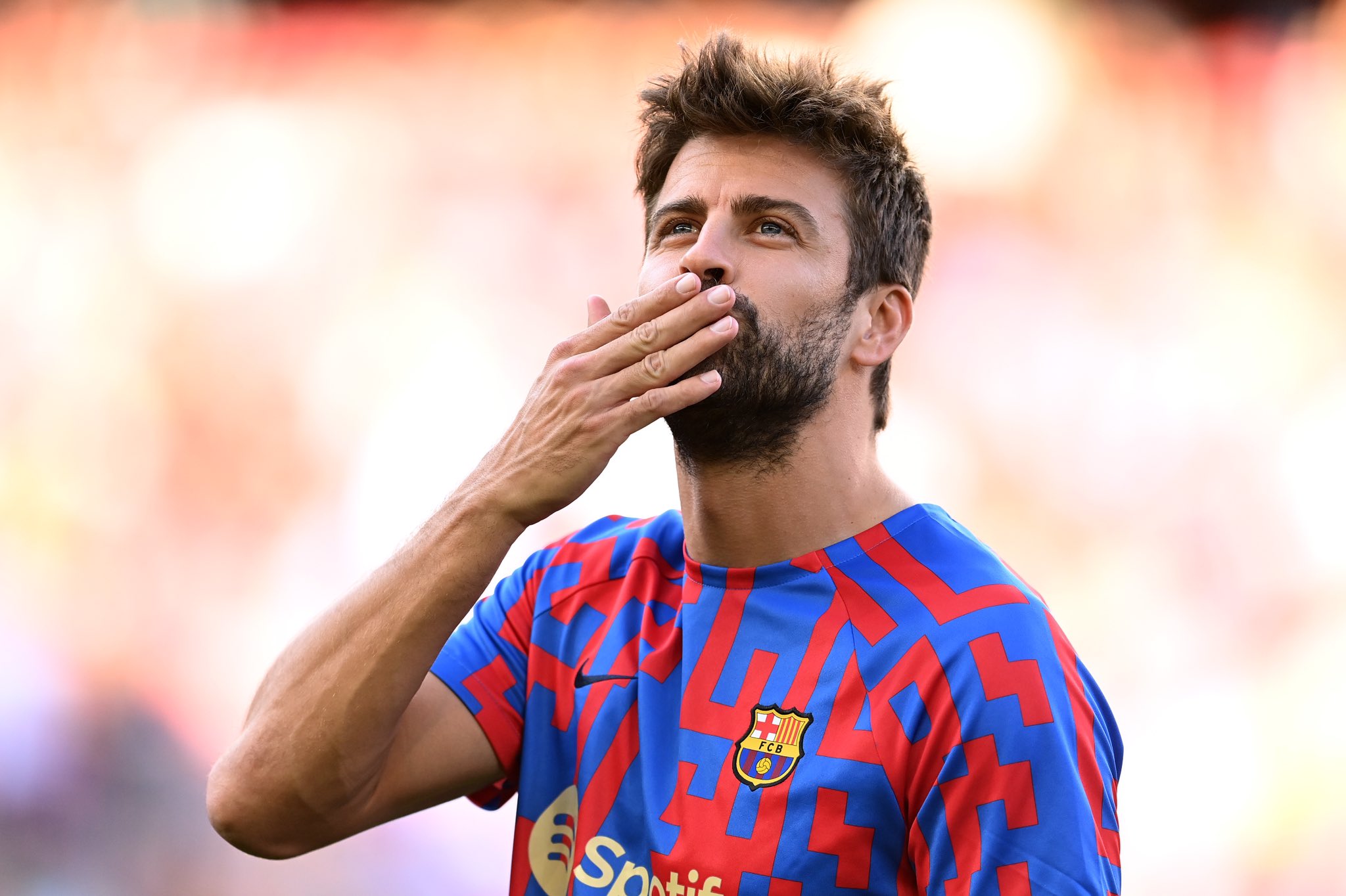 Pique-Trung vệ 35 tuổi của Barca